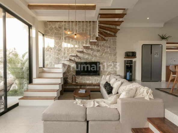 Charming Mediterranean Villa with Rice Field Views in Serene Kerobokan, Bali