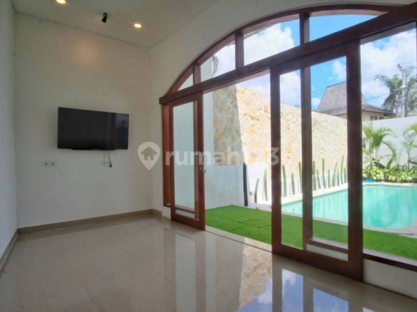 Spacious 3-Bedroom Villa with Private Pool Near Double Six Beach, Perfect for Relaxed Living